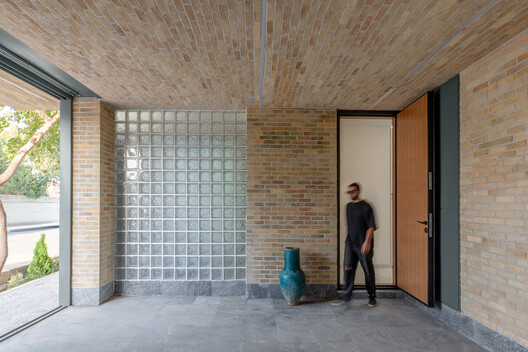 House in Harmony / Golchin Studio House in Harmony / Golchin Studio - Interior Photography, Brick, Concrete