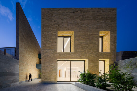 House in Harmony / Golchin Studio House in Harmony / Golchin Studio - Exterior Photography, Concrete