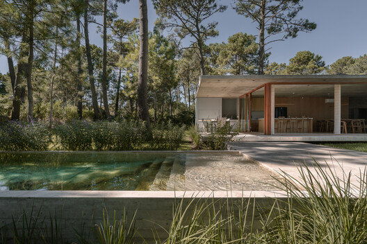 Alamos House / En Obra Arquitectos Alamos House / En Obra Arquitectos - Exterior Photography, Wood