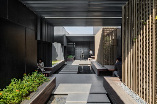 CMM (H)Office / Gets Architects - Interior Photography, Courtyard