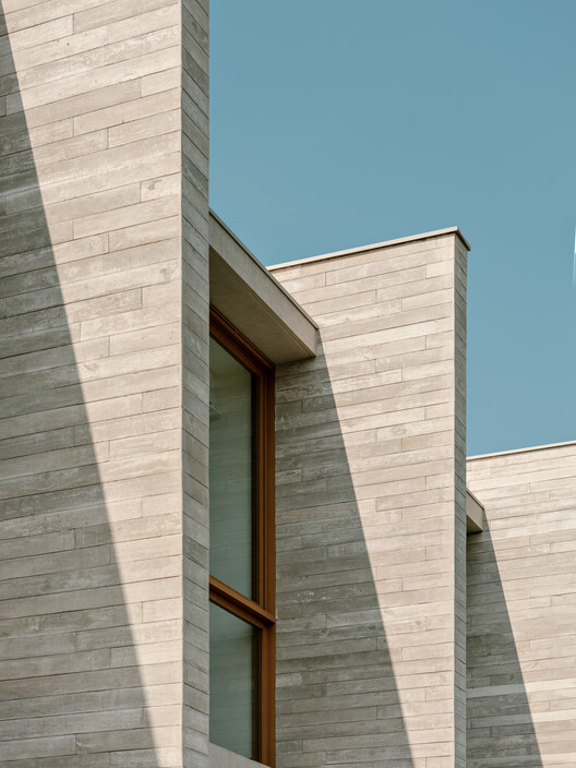 Aroeira House / FGMF Aroeira House / FGMF - Exterior Photography, Wood