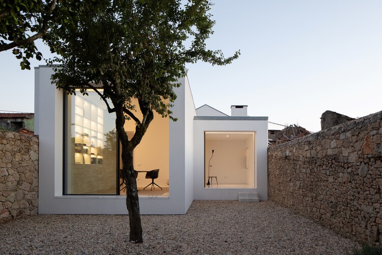 Architecture Studio in Vila do Conde / Raulino Silva Arquitecto - Exterior Photography, Renovation