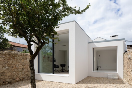 Architecture Studio in Vila do Conde / Raulino Silva Arquitecto Architecture Studio in Vila do Conde / Raulino Silva Arquitecto - Exterior Photography, Concrete