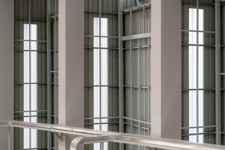 Industrialized Steel Construction: Lessons From a Naval Foundry in Thailand - Image 3 of 19