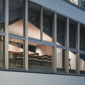 Entwined Wall Residence / IGArchitects - Restaurant & Bar Interiors