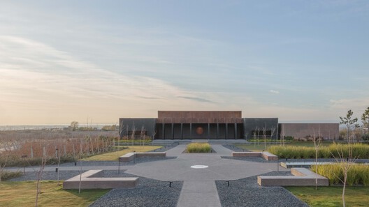 La Vigilia Winery / González Olsina & Vega Arquitectos La Vigilia Winery / González Olsina & Vega Arquitectos - Image 1 of 32