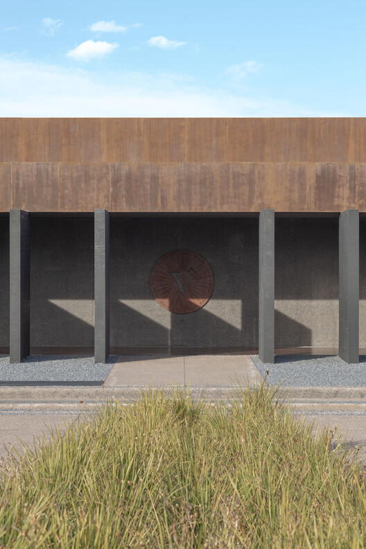 La Vigilia Winery / González Olsina & Vega Arquitectos La Vigilia Winery / González Olsina & Vega Arquitectos - Image 13 of 32