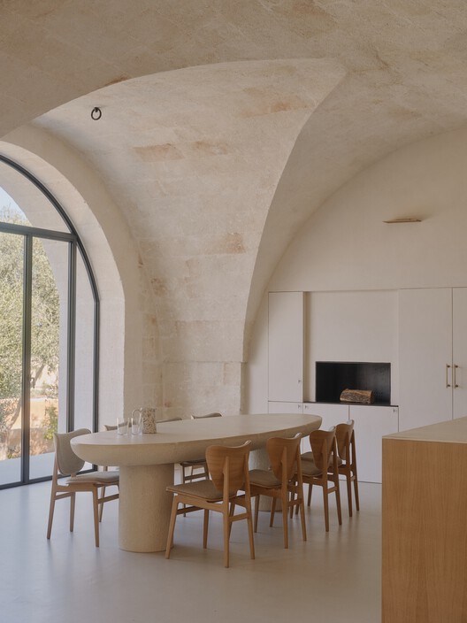 Masseria Ficazzella / Valari Studio - Interior Photography, Dining room, Arch, Chair