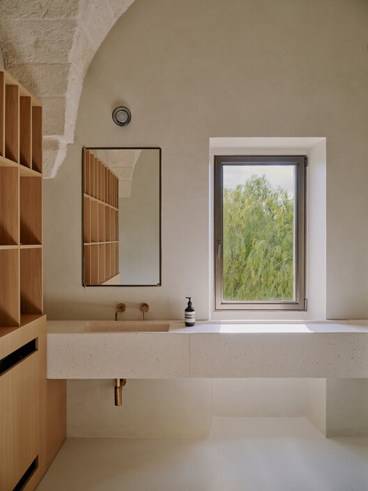 Masseria Ficazzella / Valari Studio - Interior Photography, Bathroom, Wood, Lighting, Sink