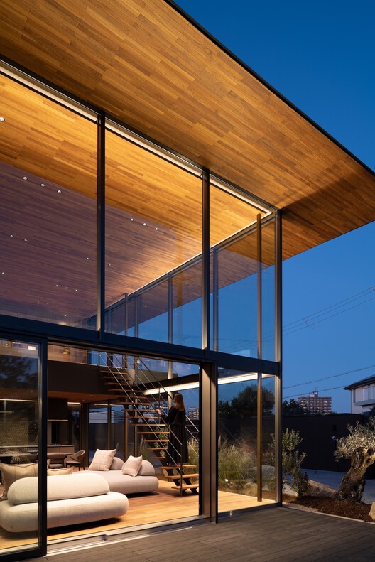 Moment Residence / APOLLO Architects & Associates Moment Residence / APOLLO Architects & Associates - Interior Photography, Wood, Deck, Balcony