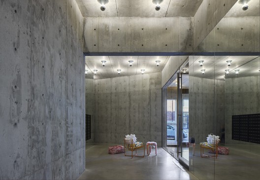 90/100 Mixed Use Project / 5468796 Architecture 90/100 Mixed Use Project / 5468796 Architecture - Interior Photography, Concrete