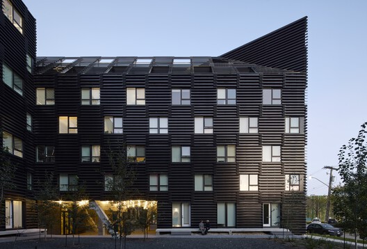 90/100 Mixed Use Project / 5468796 Architecture 90/100 Mixed Use Project / 5468796 Architecture - Exterior Photography