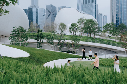 MAD Completes Shenzhen Bay Culture Square, a Coastal Design Museum and Public Park in China MAD Completes Shenzhen Bay Culture Square, a Coastal Design Museum and Public Park in China - Image 5 of 39