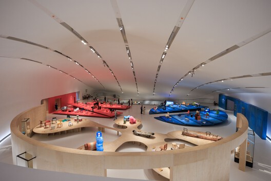 MAD Completes Shenzhen Bay Culture Square, a Coastal Design Museum and Public Park in China MAD Completes Shenzhen Bay Culture Square, a Coastal Design Museum and Public Park in China - Image 27 of 39