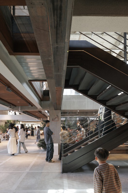 Mercado aa / Vari Architects Mercado aa / Vari Architects - Fotografia de Interiores, Escada