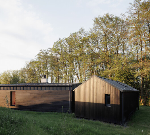 Weekend House in Krámy / Anna Koukolová architekti Weekend House in Krámy / Anna Koukolová architekti - Image 29 of 33
