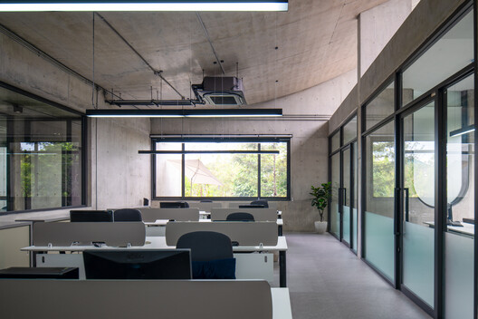 Novolife Headquarters Office / Studio Krubka Novolife Headquarters Office / Studio Krubka - Interior Photography, Lighting, Glass, Chair