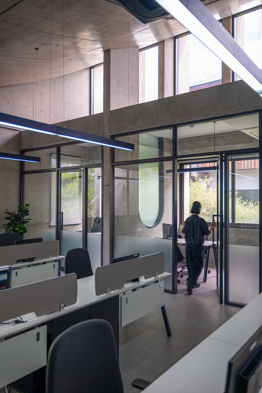Novolife Headquarters Office / Studio Krubka Novolife Headquarters Office / Studio Krubka - Interior Photography, Lighting, Glass, Chair