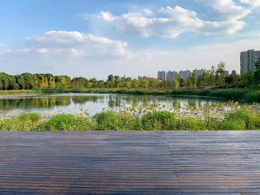 What is Blue Infrastructure? Rethinking Water's Role in City Design - Image 38 of 41