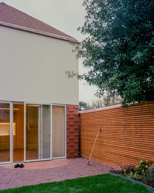 Wade House / Wadhal Wade House / Wadhal - Exterior Photography, Brick, Garden