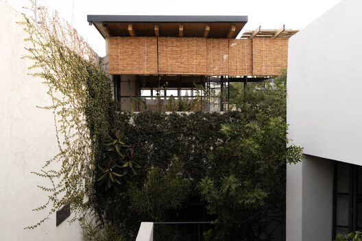 Rayón 376 Terrace / Eduardo Garretti studio Rayón 376 Terrace / Eduardo Garretti studio - Exterior Photography, Balcony