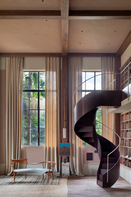 Coral Barn Alvorada House / Nildo José Arquitetos Coral Barn Alvorada House / Nildo José Arquitetos - Interior Photography, Wood, Lighting, Chair