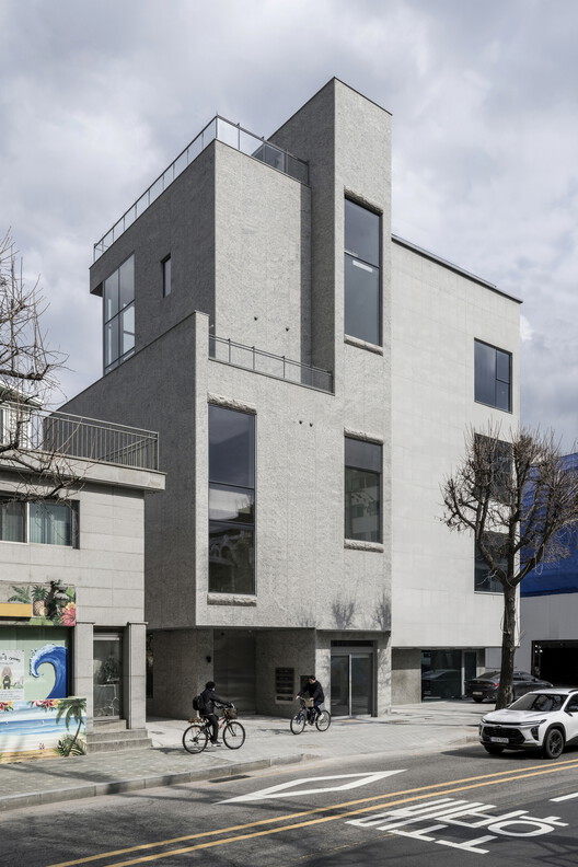 Micro-Ecosystems: South Korea's Answer to High-Density Mixed-Use Living Micro-Ecosystems: South Korea's Answer to High-Density Mixed-Use Living - Image 4 of 11