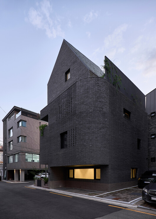 Micro-Ecosystems: South Korea's Answer to High-Density Mixed-Use Living Micro-Ecosystems: South Korea's Answer to High-Density Mixed-Use Living - Image 11 of 11