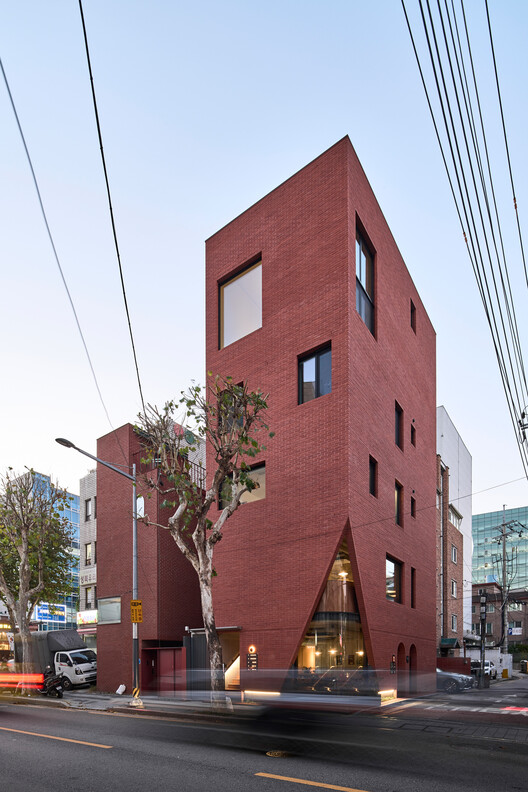 Micro-Ecosystems: South Korea's Answer to High-Density Mixed-Use Living Micro-Ecosystems: South Korea's Answer to High-Density Mixed-Use Living - Image 3 of 11