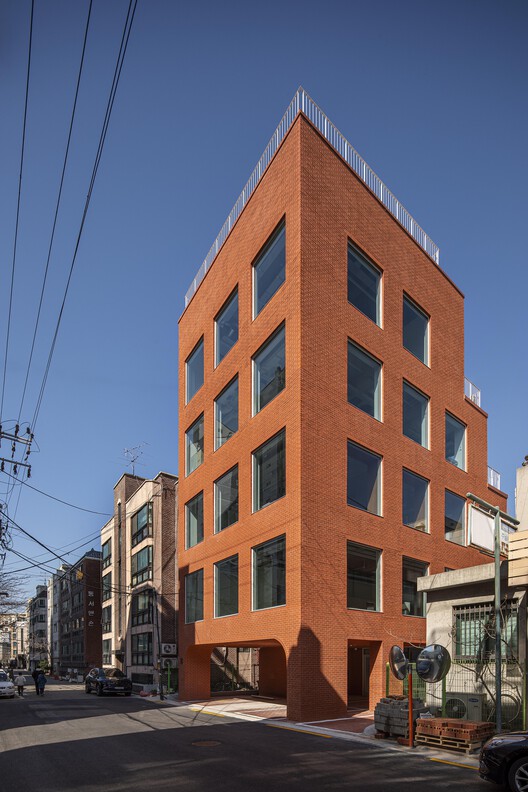 Micro-Ecosystems: South Korea's Answer to High-Density Mixed-Use Living Micro-Ecosystems: South Korea's Answer to High-Density Mixed-Use Living - Image 10 of 11