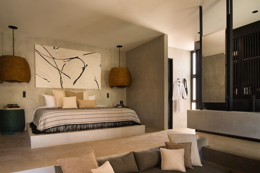 Esh Hotel and Spa / FAMM Arquitectura + Sulkin Askenazi Esh Hotel and Spa / FAMM Arquitectura + Sulkin Askenazi - Interior Photography, Bedroom, Bed, Wood, Lighting