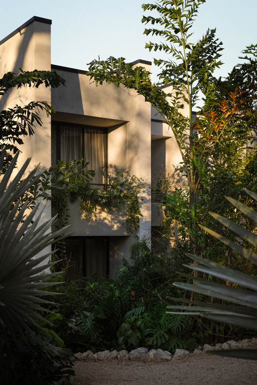 Esh Hotel and Spa / FAMM Arquitectura + Sulkin Askenazi Esh Hotel and Spa / FAMM Arquitectura + Sulkin Askenazi - Exterior Photography, Garden