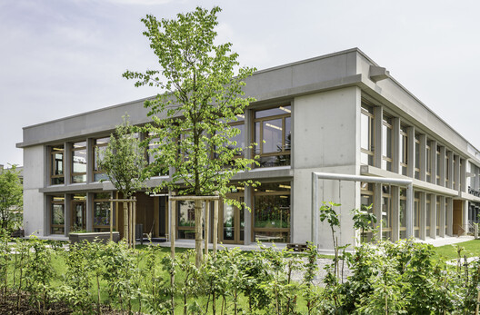 Mösli School Ostermundigen / Fiechter Salzmann Mösli School Ostermundigen / Fiechter Salzmann - Exterior Photography