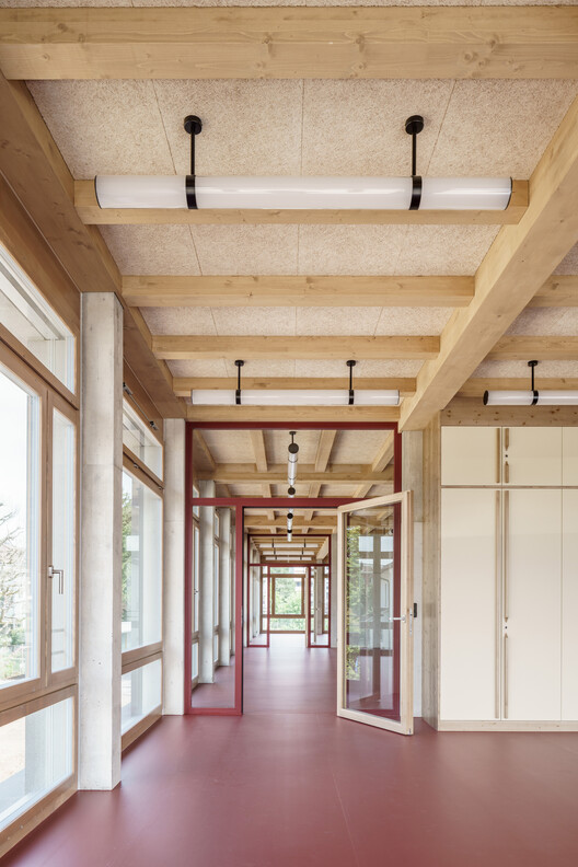 Mösli School Ostermundigen / Fiechter Salzmann Mösli School Ostermundigen / Fiechter Salzmann - Image 2 of 15