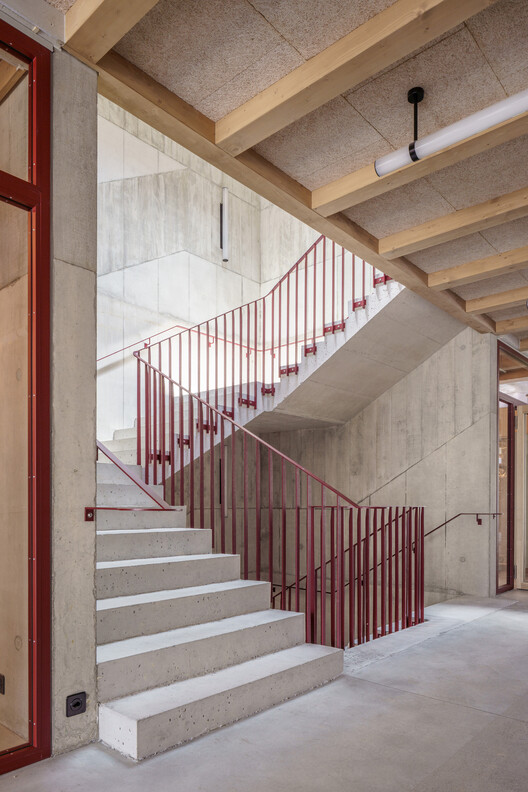 Mösli School Ostermundigen / Fiechter Salzmann Mösli School Ostermundigen / Fiechter Salzmann - Image 3 of 15