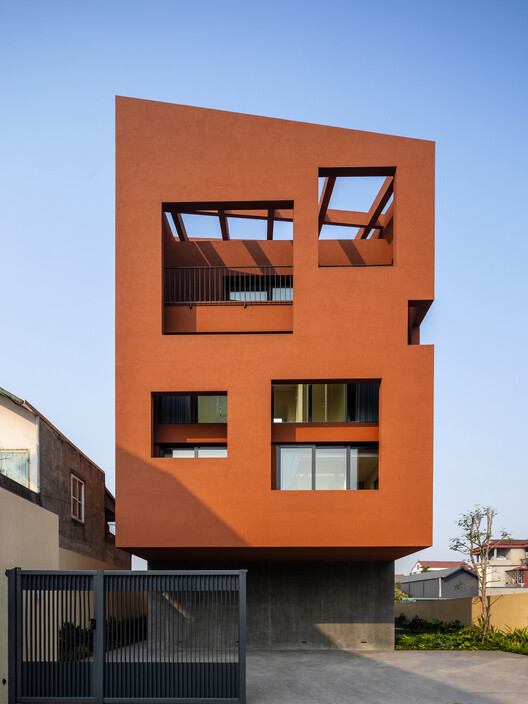 100 Windows House / Inrestudio 100 Windows House / Inrestudio - Fotografia de Exterior, Balcão