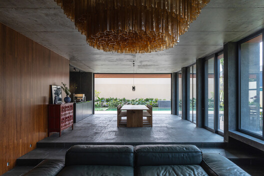 100 Windows House / Inrestudio 100 Windows House / Inrestudio - Fotografia de Interiores, Sala de Estar, Madeira
