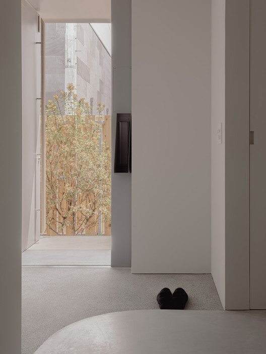 House in Kinuta /  KENTA HIRAYAMA ARCHITECT & ASSOCIATES - Image 17 of 33