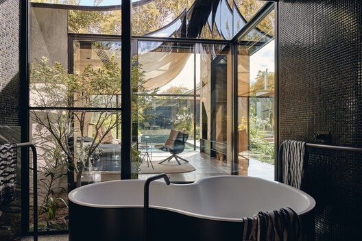 Babylonia Residence / FMD Architects Babylonia Residence / FMD Architects - Interior Photography, Bathroom, Glass, Chair, Balcony