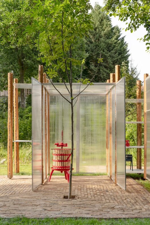 HAIN Vineyard Facilities  / undjurekbrüggen + AFEA - Exterior Photography, Wood, Garden