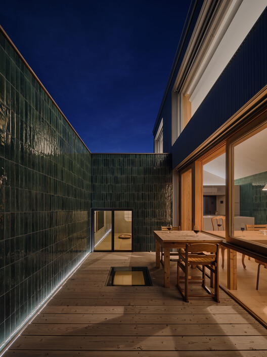 Ukigumo - Floating Clouds Residence / Ukei Shimada Architects Ukigumo - Floating Clouds Residence / Ukei Shimada Architects - Exterior Photography, Wood