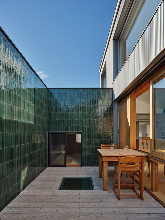 Ukigumo - Floating Clouds Residence / Ukei Shimada Architects Ukigumo - Floating Clouds Residence / Ukei Shimada Architects - Exterior Photography