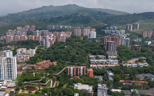 Cali Foothills Integral Corridor / Edward Conde Serna Arquitectos