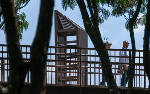 Cali Foothills Integral Corridor / Edward Conde Serna Arquitectos - Exterior Photography, Wood