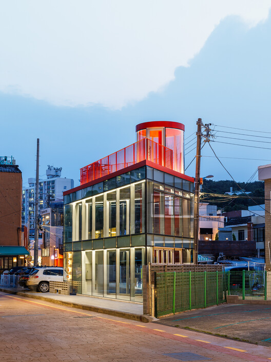 Koma Commercial Facility / U.GA Architects - Exterior Photography