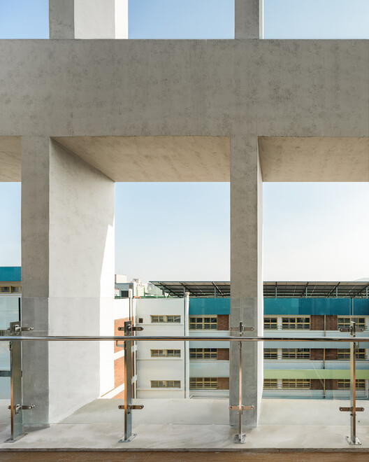 HOURS Commercial Building / See Architects - Image 16 of 23