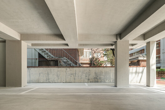 HOURS Commercial Building / See Architects - Image 12 of 23