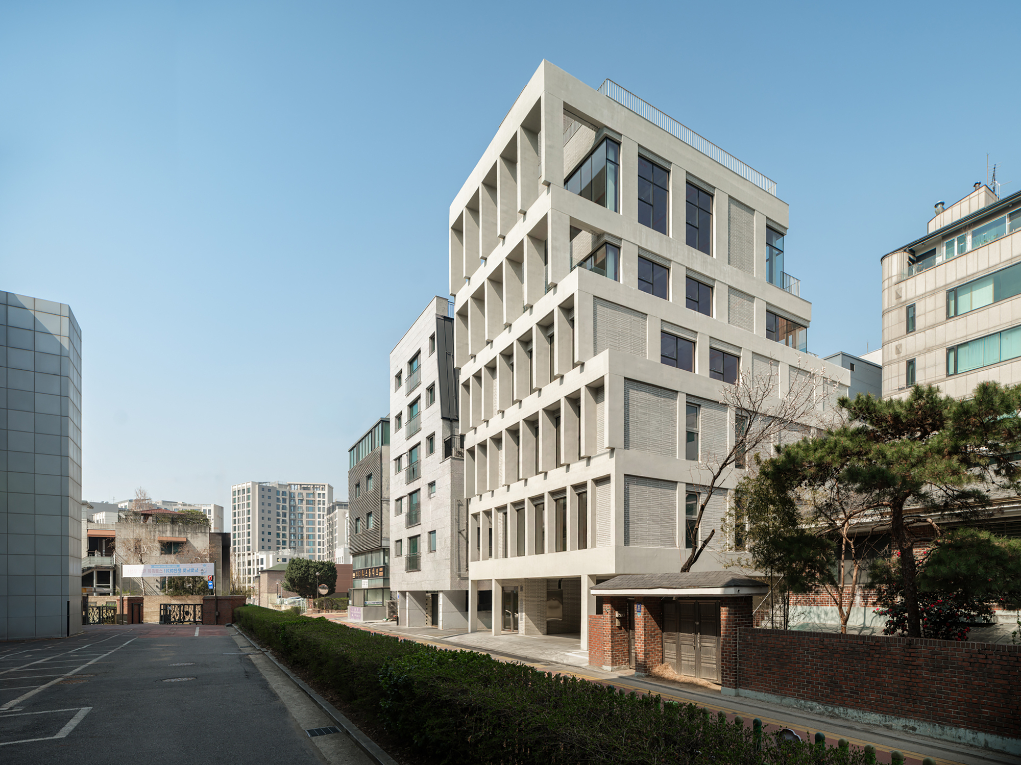 Gallery of HOURS Commercial Building / See Architects - 2