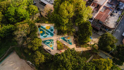 Medellín Children's Playground Network: Tejiendo Hogares / Juguemos en el Parque / Alcaldía de Medellín