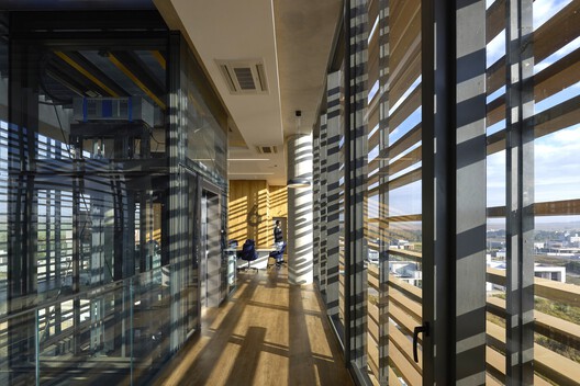 Patrimonium Headquarters / Gustavo Penna Arquiteto e Associados Patrimonium Headquarters / Gustavo Penna Arquiteto e Associados - Image 4 of 23